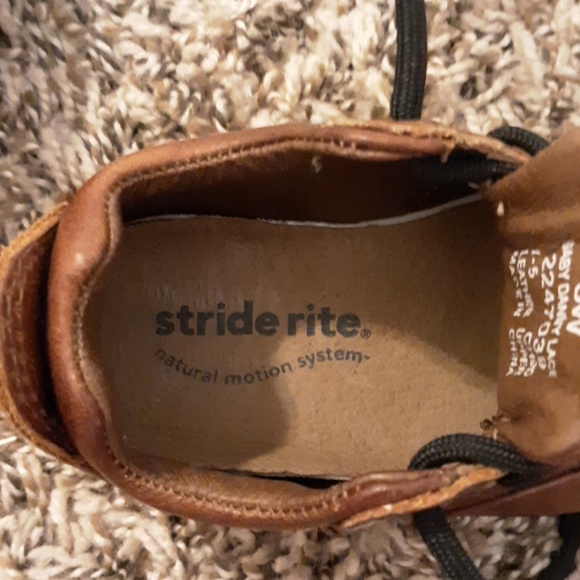 #551Stride rite toddler shoes. Size:5 - Picture 7 of 7
